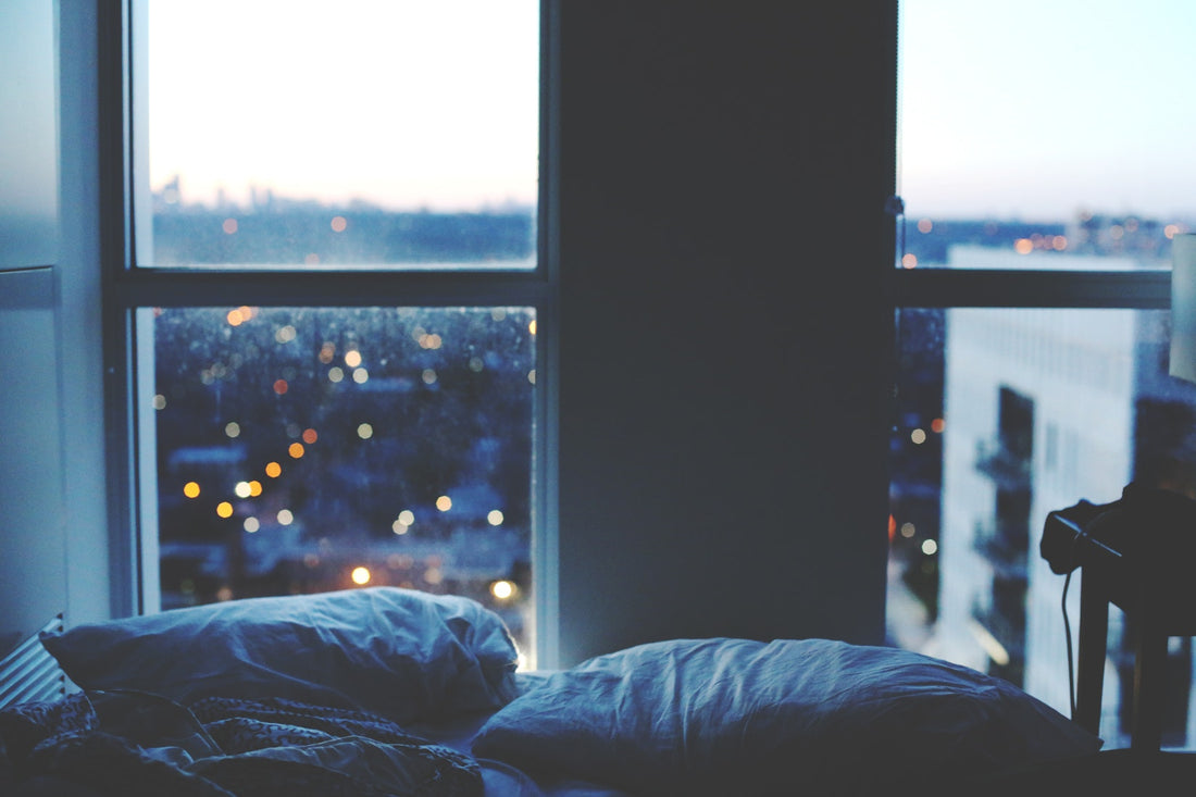 Quatre Façons de Calmer ton Esprit avant d’Aller Dormir